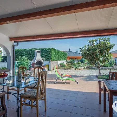 Apartman House Lea
