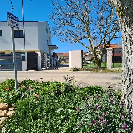 House Lea Apartman