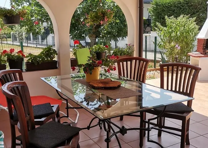 Apartment Romantic Apartment Flower *