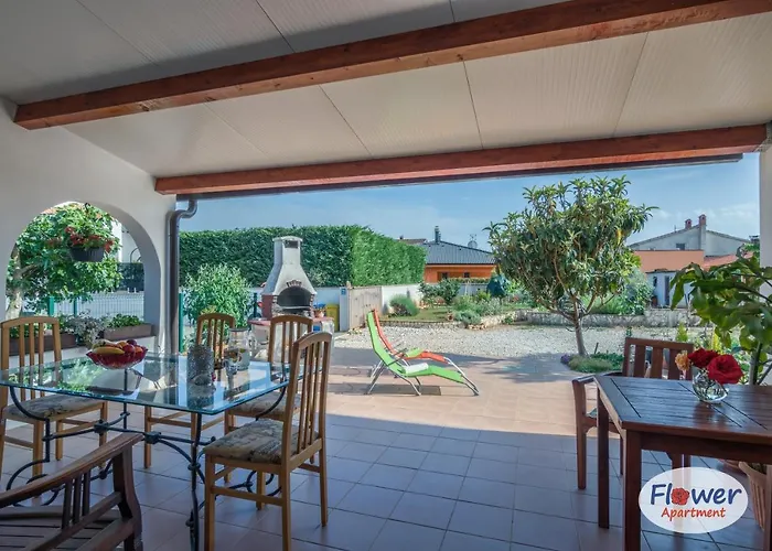 Apartment Romantic Apartment Flower